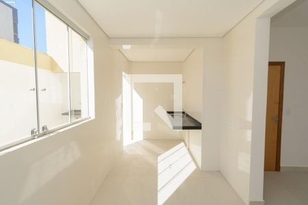 Cozinha de apartamento à venda com 2 quartos, 131m² em Novo Riacho, Contagem