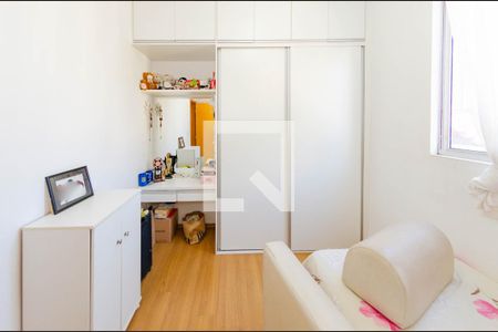 Quarto 2 de apartamento à venda com 3 quartos, 156m² em Estoril, Belo Horizonte