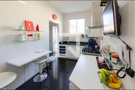 Cozinha de apartamento para alugar com 3 quartos, 156m² em Estoril, Belo Horizonte