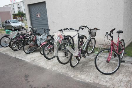 Área comum de casa de condomínio à venda com 2 quartos, 40m² em Hípica, Porto Alegre