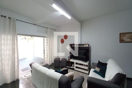 Casa 1 - Sala de casa à venda com 3 quartos, 180m² em Parque Jambeiro, Campinas