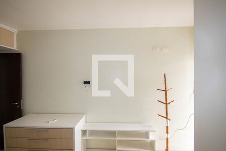 Suíte de casa à venda com 3 quartos, 140m² em Vila Constança, São Paulo