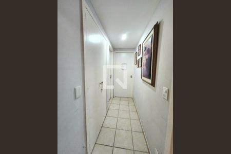 Corredor de apartamento à venda com 3 quartos, 161m² em Vila Nova Conceição, São Paulo