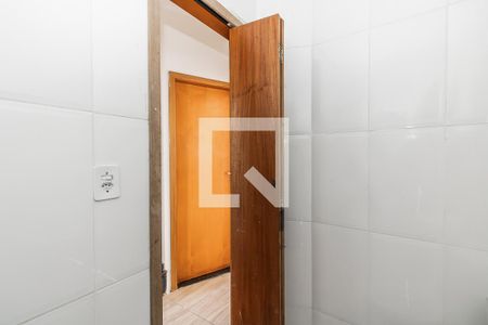 Banheiro de casa à venda com 3 quartos, 145m² em Vila Londrina, São Paulo