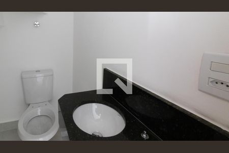 Lavabo de casa de condomínio à venda com 3 quartos, 105m² em Vila Guilhermina, São Paulo