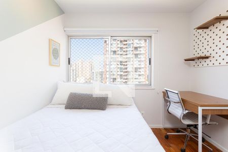 Apartamento à venda com 4 quartos, 90m² em Vila Cordeiro, São Paulo