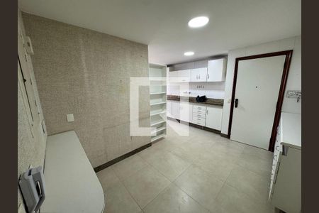 Cozinha de apartamento à venda com 3 quartos, 250m² em Icaraí, Niterói