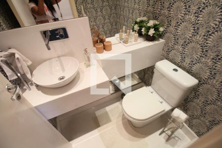 Lavabo de apartamento à venda com 3 quartos, 125m² em Jardim Ampliacao, São Paulo