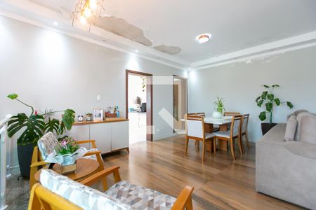 Sala de casa para alugar com 2 quartos, 250m² em Vila Carolina, São Paulo