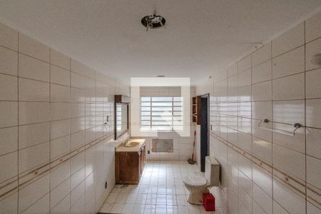 Banheiro da Suíte de casa à venda com 2 quartos, 250m² em Tristeza, Porto Alegre