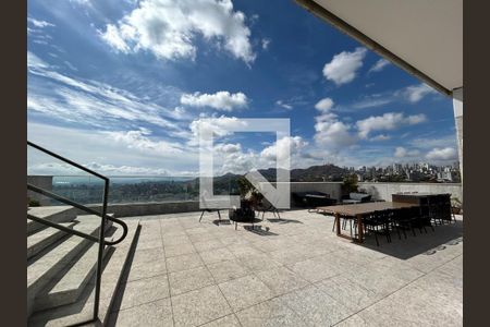 Apartamento à venda com 2 quartos, 66m² em Santa Lúcia, Belo Horizonte
