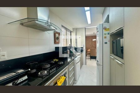 Cozinha de apartamento à venda com 4 quartos, 130m² em Gutierrez, Belo Horizonte
