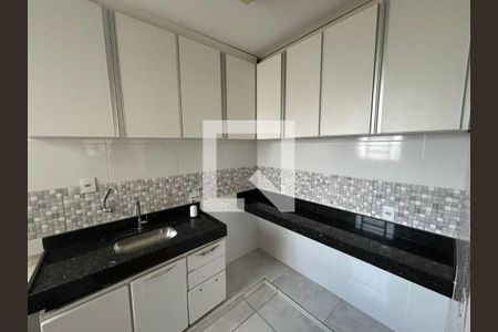 Apartamento à venda com 2 quartos, 40m² em Califórnia, Belo Horizonte