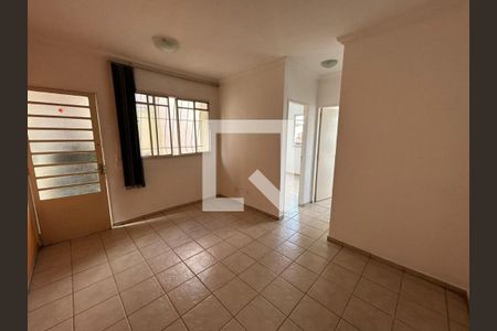 Apartamento à venda com 2 quartos, 40m² em Califórnia, Belo Horizonte
