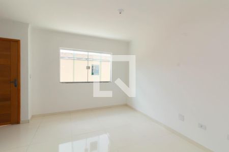 Sala de casa de condomínio para alugar com 2 quartos, 68m² em Itaquera, São Paulo