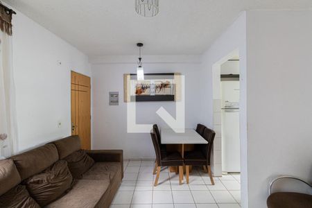 Sala de apartamento para alugar com 2 quartos, 48m² em Conjunto Residencial José Bonifácio, São Paulo