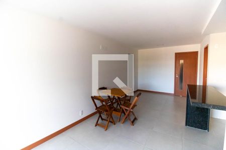 Sala de apartamento para alugar com 2 quartos, 100m² em Marazul, Niterói