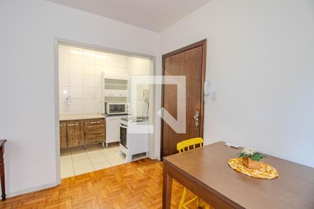 Sala de kitnet/studio à venda com 1 quarto, 29m² em Independência, Porto Alegre
