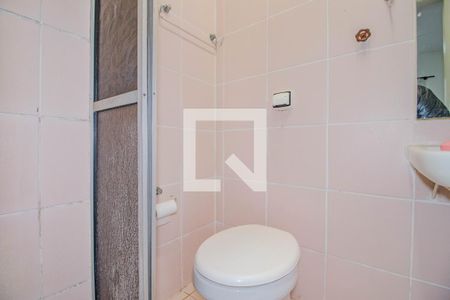 Banheiro de kitnet/studio à venda com 1 quarto, 29m² em Independência, Porto Alegre