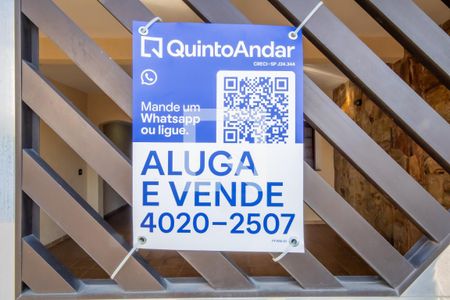 Placa de casa à venda com 4 quartos, 208m² em Quitaúna, Osasco