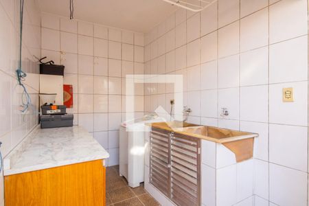 Área de Serviço de casa à venda com 4 quartos, 208m² em Quitaúna, Osasco