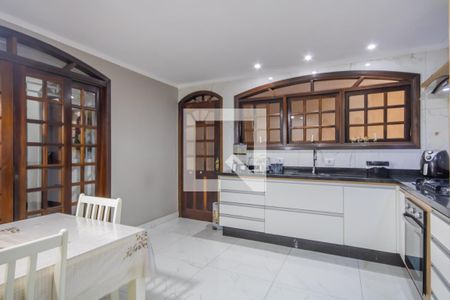 Cozinha de casa à venda com 4 quartos, 208m² em Quitaúna, Osasco
