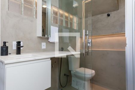 Banheiro de kitnet/studio para alugar com 1 quarto, 40m² em Santo Agostinho, Belo Horizonte