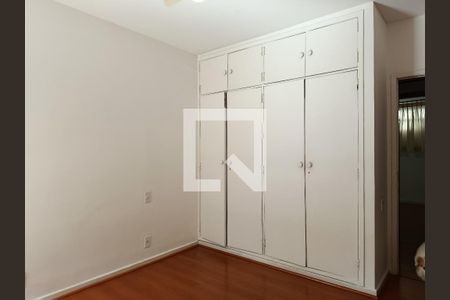 Quarto 2 de casa à venda com 4 quartos, 325m² em Alto de Pinheiros, São Paulo