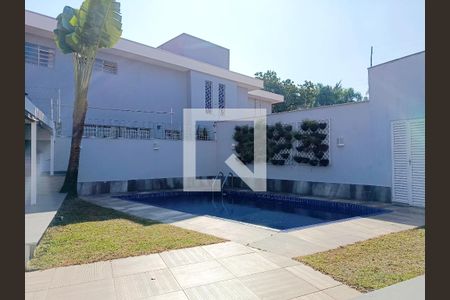 Área comum de casa à venda com 4 quartos, 325m² em Alto de Pinheiros, São Paulo