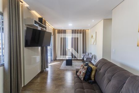 Sala de casa à venda com 3 quartos, 400m² em Cachoeirinha, Belo Horizonte