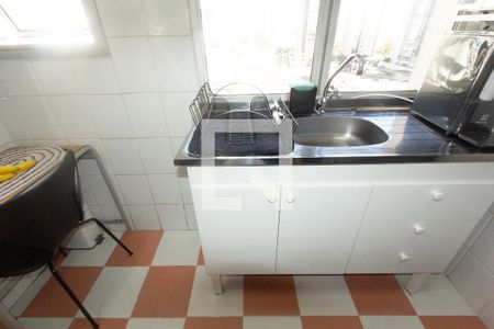 Cozinha de apartamento para alugar com 1 quarto, 55m² em Indianópolis, São Paulo