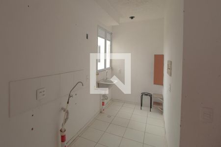 Cozinha de apartamento à venda com 2 quartos, 42m² em Rubem Berta, Porto Alegre