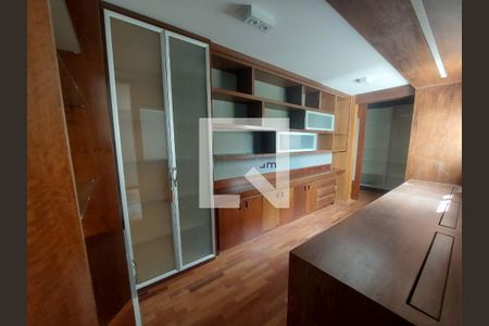 Apartamento à venda com 4 quartos, 220m² em Vila Suzana, São Paulo