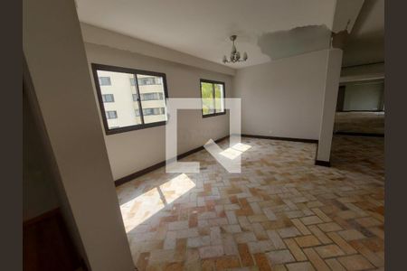 Apartamento à venda com 4 quartos, 220m² em Vila Suzana, São Paulo