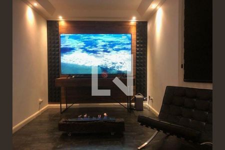 Casa à venda com 3 quartos, 240m² em Jardim Peri, São Paulo