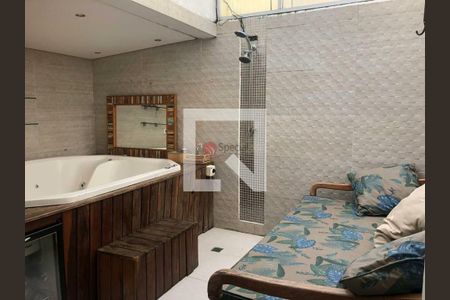 Casa à venda com 3 quartos, 240m² em Jardim Peri, São Paulo