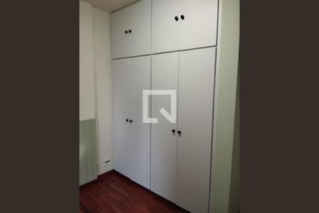 Apartamento à venda com 3 quartos, 180m² em Cambuí, Campinas