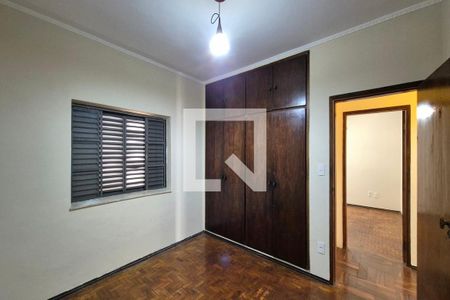 Quarto 2  de casa à venda com 4 quartos, 180m² em Jardim Nova Europa, Campinas
