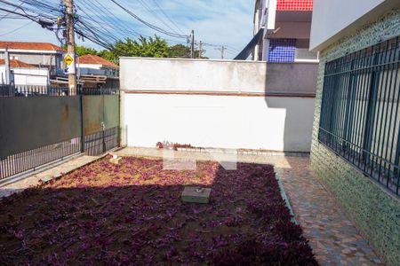 Fachada de casa para alugar com 3 quartos, 336m² em Jardim dos Lagos, São Paulo