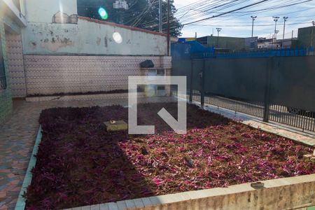 Jardim de casa para alugar com 3 quartos, 336m² em Jardim dos Lagos, São Paulo