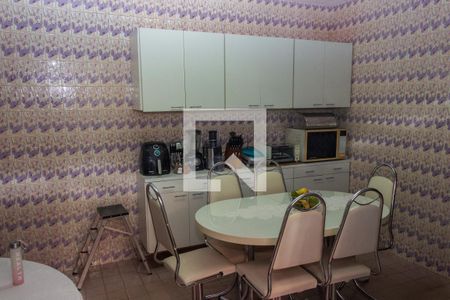 Cozinha de casa para alugar com 3 quartos, 336m² em Jardim dos Lagos, São Paulo