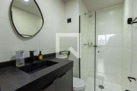 Banheiro Social de apartamento à venda com 2 quartos, 60m² em Jardim Marajoara, São Paulo