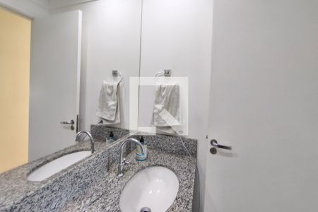 Banheiro Social de apartamento à venda com 2 quartos, 65m² em Chácaras Campos Elíseos, Campinas