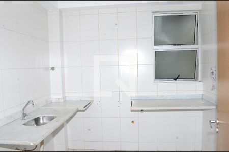 Cozinha de apartamento à venda com 2 quartos, 70m² em Ana Lúcia, Belo Horizonte