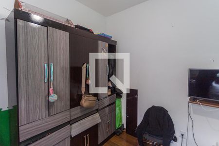 Quarto de casa à venda com 3 quartos, 400m² em Cachoeirinha, Belo Horizonte