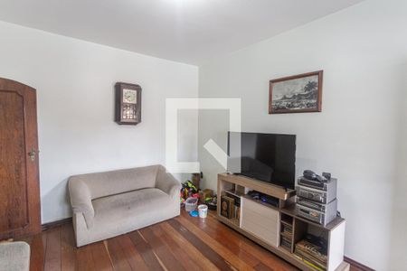 Sala de casa à venda com 3 quartos, 400m² em Cachoeirinha, Belo Horizonte