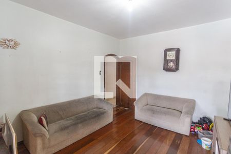 Sala de casa à venda com 3 quartos, 400m² em Cachoeirinha, Belo Horizonte