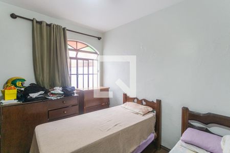 Quarto 2 de casa à venda com 3 quartos, 400m² em Cachoeirinha, Belo Horizonte