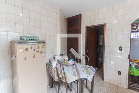 Cozinha de casa à venda com 3 quartos, 400m² em Cachoeirinha, Belo Horizonte