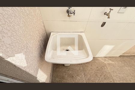 Área de Serviço de apartamento à venda com 2 quartos, 67m² em Jardim Santo Alberto, Santo André